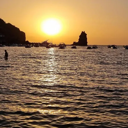 Isole Eolie, - Favoloso Bivani Con Piscina Acqua Di Mare E Vista Sulle Isole Eolie ヴルカーノ