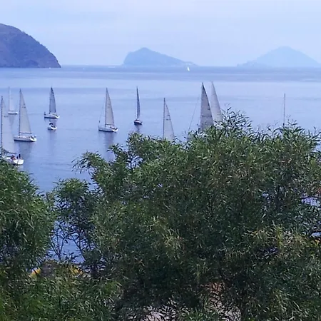Isole Eolie, - Favoloso Bivani Con Piscina Acqua Di Mare E Vista Sulle Isole Eolie * ヴルカーノ