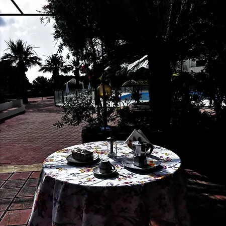 Isole Eolie, - Favoloso Bivani Con Piscina Acqua Di Mare E Vista Sulle Isole Eolie 別荘